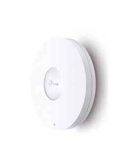 Contenido del paquete del TP-Link Omada EAP610: punto de acceso, soportes de montaje y manual de instalación.